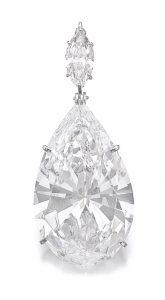 Lot 369 - Important diamond pendant