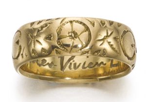 LOT 321 - THE ETERNALLY RING, ENGRAVED LAURENCE OLIVIER VIVIEN ETERNALLY