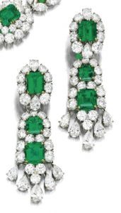 LOT 1862 -PAIR OF EAR-PENDANTS OF VCA PARURE ENLARGED