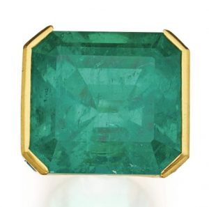 LOT 276 - EMERALD AND DIAMOND RING, REPOSSI, FROM ABOVE